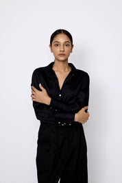 Button Down shirt, black poplin / Museo